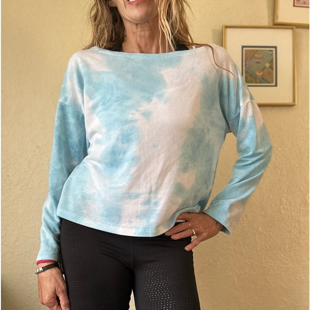 Vici  Women’s Tie Dye Pullover , Super Soft, S